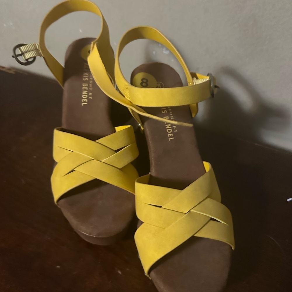 mustard yellow heels